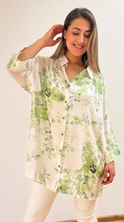 <b> BLUSA OVERSIZE ESTAMPADA CON BOTONES</b> <h5>COD. W1011</h5>