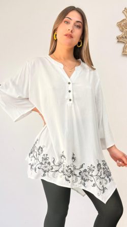 <b> BLUSA OVERSIZE BORDADA</b> <h5>COD. 1140</h5>