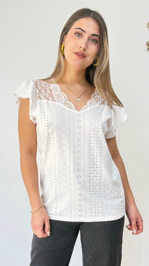 <b> POLERA ENCAJE </b> <h5>COD. A201</h5>