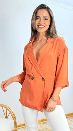 <b>BLUSA TIPO BLAZER </b> <h5>COD. 1336</h5>