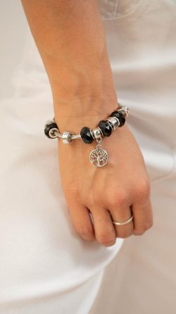 <b> PULSERA CHARMS</b> <h5>COD. 8008</h5>