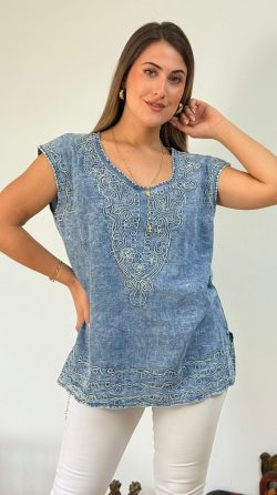 <b> BLUSA BORDADA</b> <h5>COD.3052</h5>
