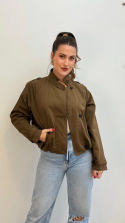 <b> CHAQUETA BRUNA</b> <h5>COD.L2510225-L</h5>